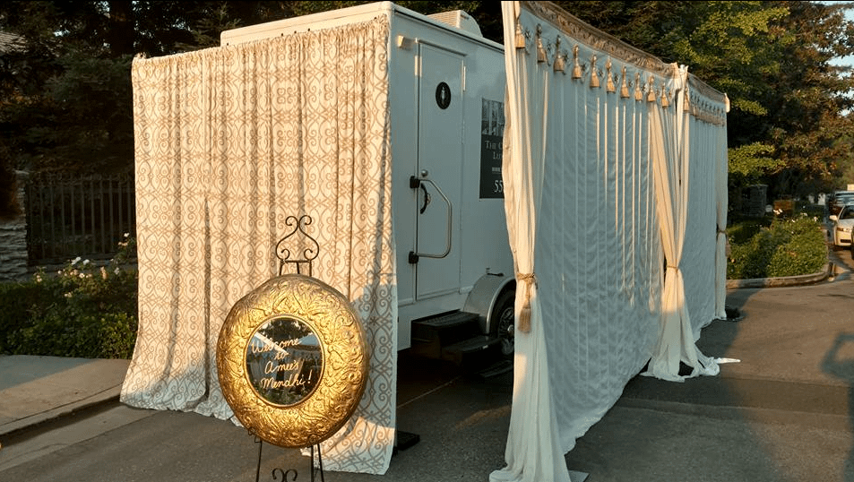 Packages The Oval Office Restrooms